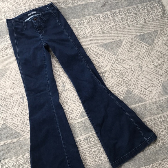 Free People Denim - FREE PEOPLE BOHO BELL BOTTOM JEANS